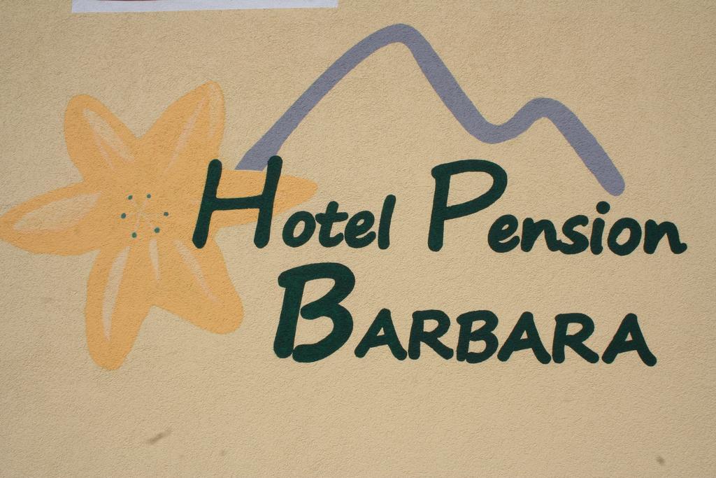 Hotel Pension Barbara Sankt Martin am Tennengebirge Exteriör bild