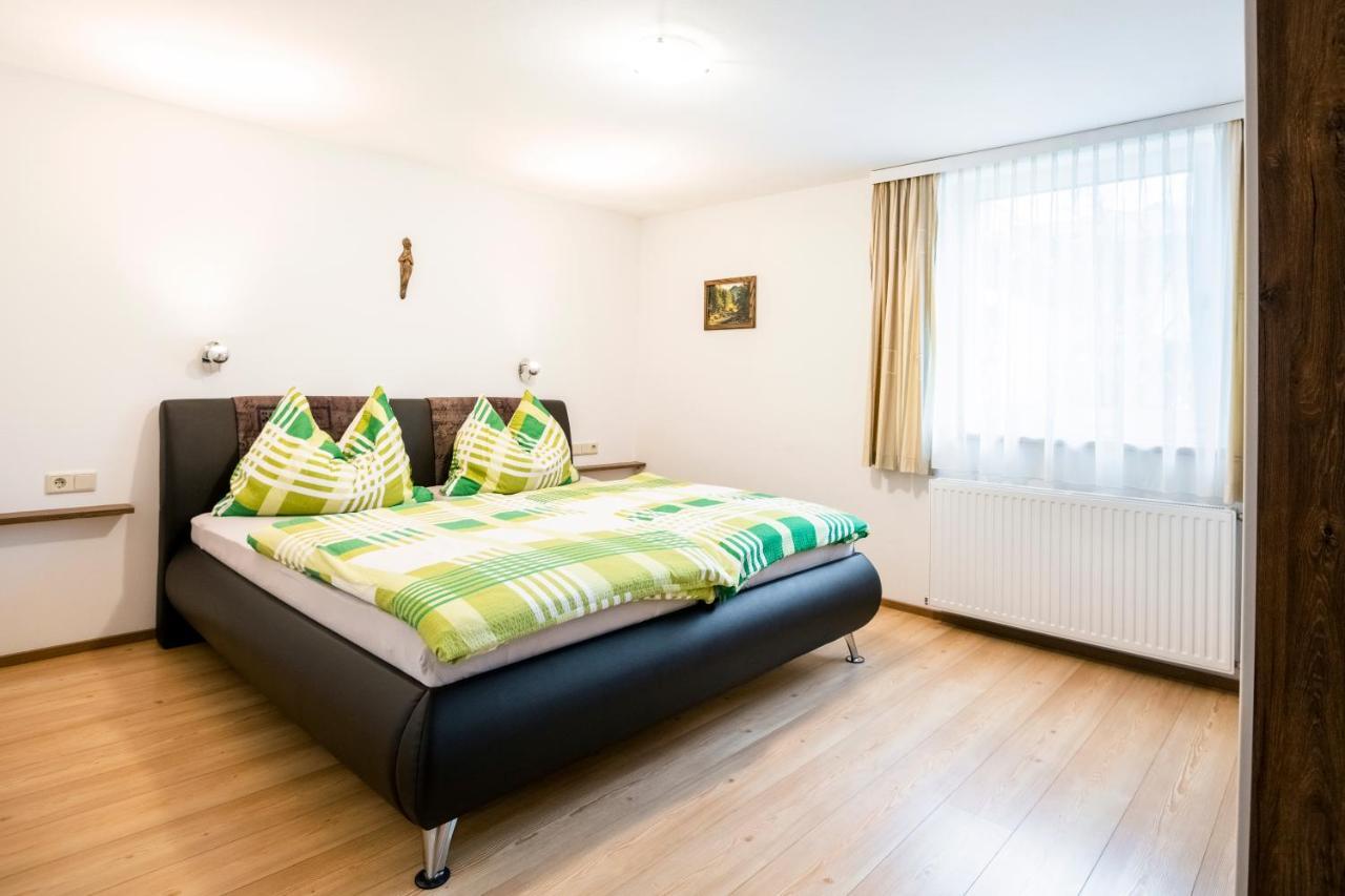 Hotel Pension Barbara Sankt Martin am Tennengebirge Exteriör bild