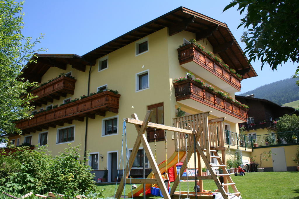 Hotel Pension Barbara Sankt Martin am Tennengebirge Exteriör bild