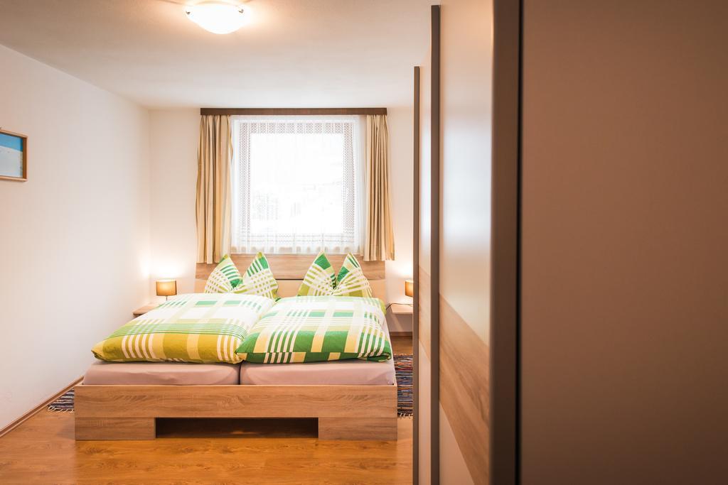 Hotel Pension Barbara Sankt Martin am Tennengebirge Exteriör bild