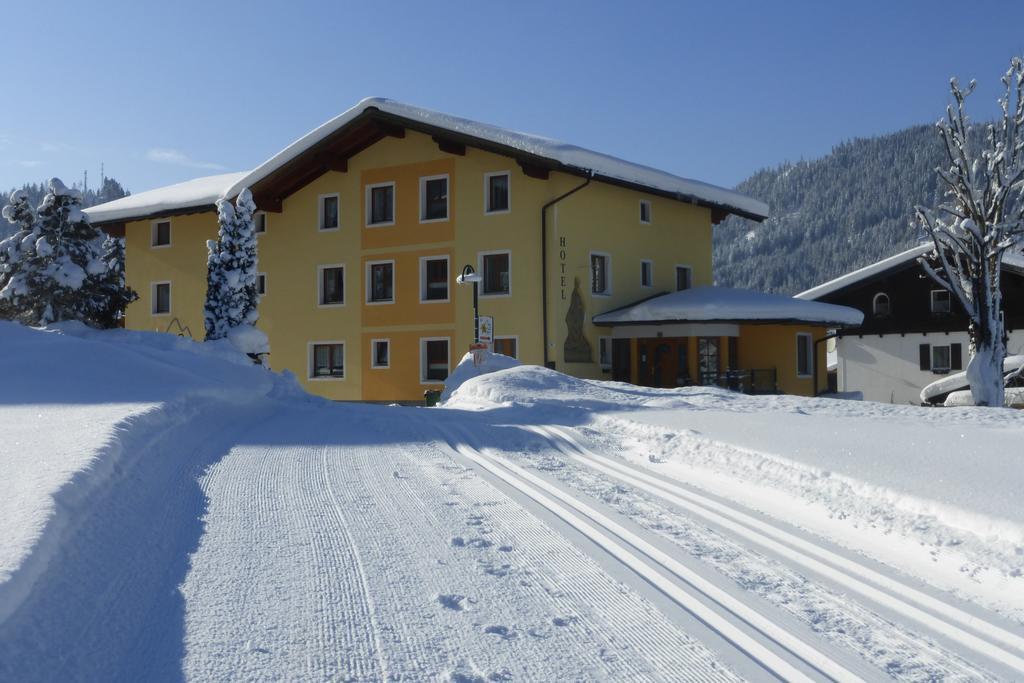 Hotel Pension Barbara Sankt Martin am Tennengebirge Exteriör bild